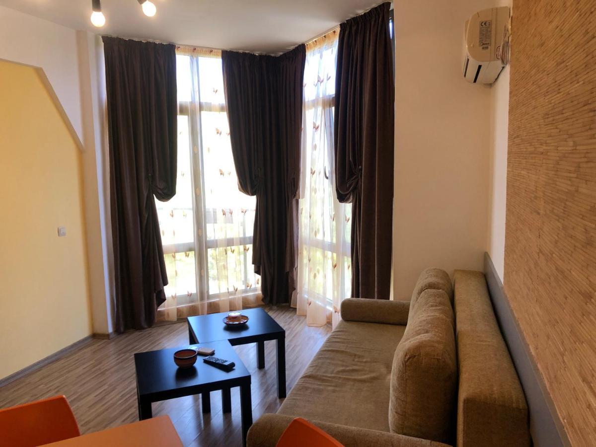 Fantasy Apartment 15 Hisarya Bagian luar foto