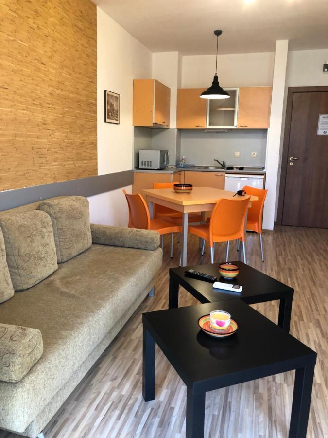 Fantasy Apartment 15 Hisarya Bagian luar foto