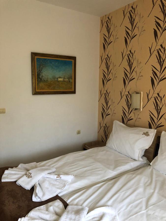 Fantasy Apartment 15 Hisarya Bagian luar foto