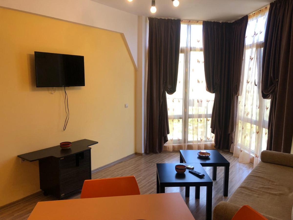 Fantasy Apartment 15 Hisarya Bagian luar foto